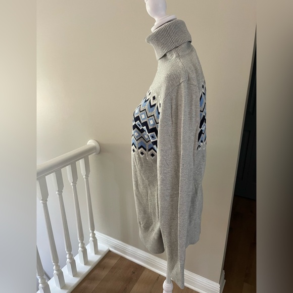 L.L. Bean Gray and Blue Cotton/Cashmere Turtleneck Sweater - Picture 2 of 5